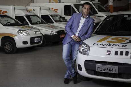 A empresa dispõe de uma área de 5.000 m² e uma frota própria com mais de 120 veículos leves - carros de passeio, vans e pequenos caminhões <p>A empresa dispõe de uma área de 5.000 m² e uma frota própria com mais de 120 veículos leves - carros de passeio, vans e pequenos caminhões</p>