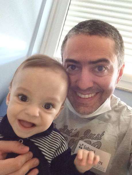 A família de Pedrinho segue em campanha para arrecadar o valor para o tratamento, que tem custo superior a US$ 1 milhão (mais de R$ 2,4 milhões) A família de Pedrinho segue em campanha para arrecadar o valor para o tratamento, que tem custo superior a US$ 1 milhão (mais de R$ 2,4 milhões)