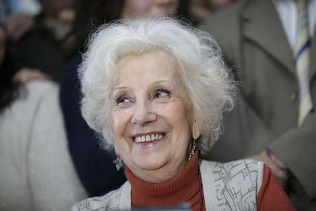 Estela de Carlotto, presidente das Avós da Praça de Maio participa de coletiva de imprensa em Buenos Aires, em 5 de agosto <p>Estela de Carlotto, presidente das Avós da Praça de Maio participa de coletiva de imprensa em Buenos Aires, em 5 de agosto</p><p> </p>