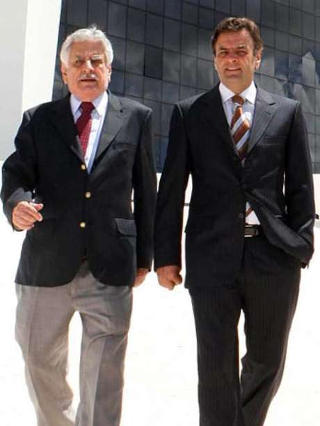 Aécio Cunha morreu no mesmo dia em que Aécio Neves conquistou a vitória nas eleições de 2010 <p>Aécio Cunha morreu no mesmo dia em que Aécio Neves conquistou a vitória nas eleições de 2010</p>