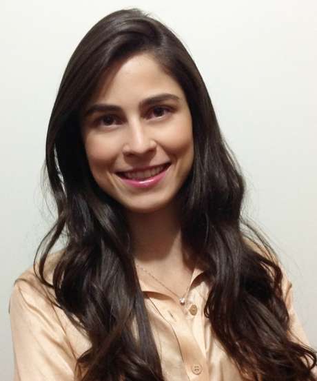 Bárbara de Araújo Rezende, 24 anos, aproveitou a segurança de morar com os pais para montar uma empresa de produtos saudáveis <p>Bárbara de Araújo Rezende, 24 anos, aproveitou a segurança de morar com os pais para montar uma empresa de produtos saudáveis</p>