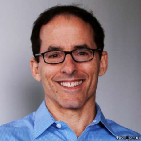 BBC Para o economista Mark Weisbrot, impacto eleitoral será limitado em função das forças de PT e PSDB na corrida eleitoral