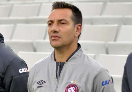 Doriva assume lugar de Joel Santana <p>Doriva assume lugar de Joel Santana</p>