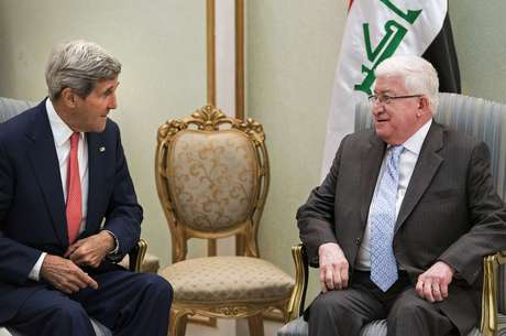 Presidente iraquiano, Fuad Masum, conversa com o secretário de Estado dos EUA, John Kerry, em Bagdá, em 10 de setembro <p>Presidente iraquiano, Fuad Masum, conversa com o secretário de Estado dos EUA, John Kerry, em Bagdá, em 10 de setembro </p>
