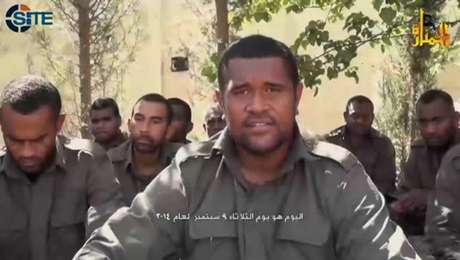 Vídeo mostra soldados da ONU que foram feitos reféns pelo grupo extremista Frente Nusra na Síria <p>Vídeo mostra soldados da ONU que foram feitos reféns pelo grupo extremista Frente Nusra na Síria</p>