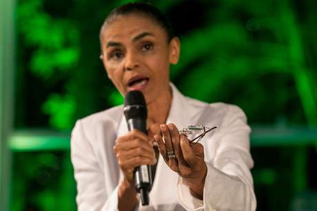Candidata Marina Silva ficou na 3ª colocação no primeiro turno das eleições <p>Candidata Marina Silva ficou na 3ª colocação no primeiro turno das eleições</p>