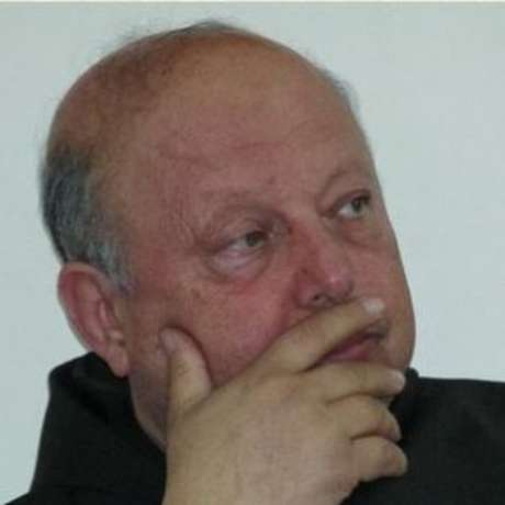 O padre foi sequestrado pela Frente al-Nusra, na Síria, junto de outros 20 cristãos O padre foi sequestrado pela Frente al-Nusra, na Síria, junto de outros 20 cristãos
