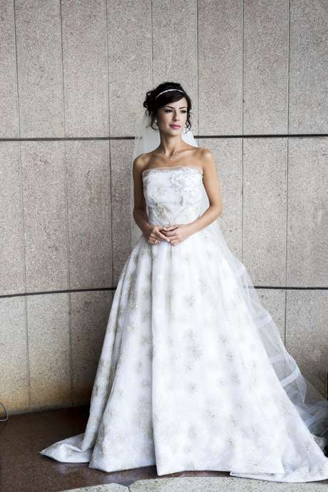 Vestido usado por Andreia Horta em Império é assinado por Lethicia Bronstein, com inspiração na personagem Maria Clara: “Ela tem personalidade moderna e ao mesmo tempo uma pegada romântica” <p>Vestido usado por Andreia Horta em <em>Império </em>é assinado por Lethicia Bronstein, com inspiração na personagem Maria Clara: “Ela tem personalidade moderna e ao mesmo tempo uma pegada romântica”</p>