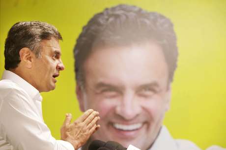 Aécio Neves (PSDB) concedeu entrevista coletiva em Belo Horizonte, na tarde desta quarta-feira, 22 de outubro <p>Aécio Neves (PSDB) concedeu entrevista coletiva em Belo Horizonte, na tarde desta quarta-feira, 22 de outubro</p>
