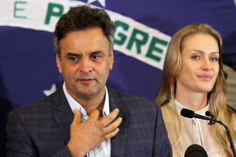 Votação de Aécio Neves foi expressiva nos Estados Unidos, com dados acima de 80% <p>Votação de Aécio Neves foi expressiva nos Estados Unidos, com dados acima de 80%</p>