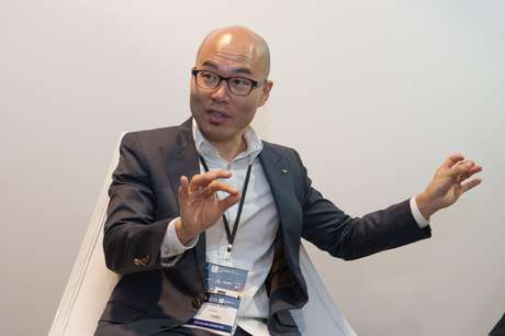 Casey Hyun começou desenhando designs para celulares e hoje é chefe da área na Hyundai Casey Hyun começou desenhando designs para celulares e hoje é chefe da área na Hyundai