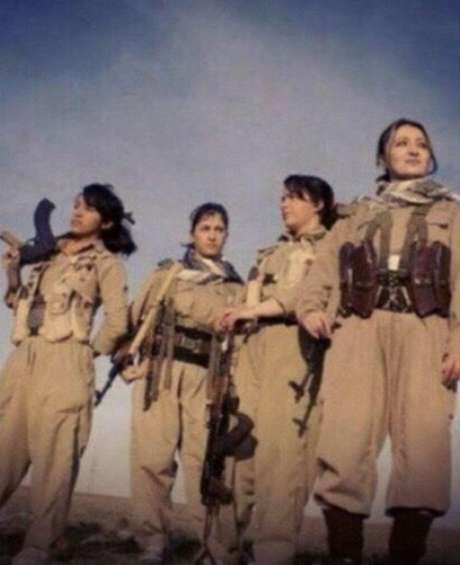 Mulheres combatentes em Kobani Mulheres combatentes em Kobani