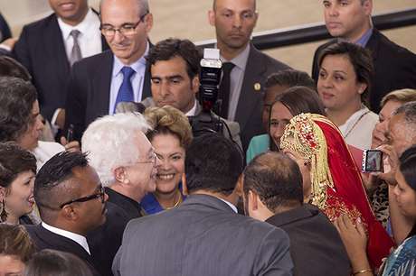Autor foi recebido no Palácio do Planalto para receber comenda <p>Autor foi recebido no Palácio do Planalto para receber comenda</p>