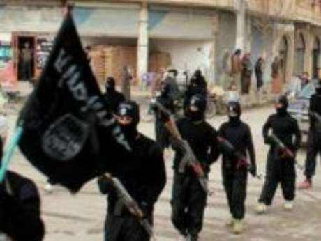 Nos combates desta quarta-feira em Kobane 16 jihadistas morreram em várias partes da cidade, disse ele <p>Nos combates desta quarta-feira em Kobane 16 jihadistas morreram em várias partes da cidade, disse ele</p>