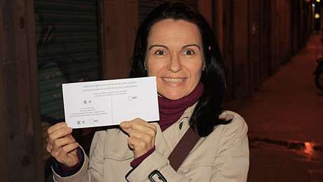 Maria Dantas mora há 20 na Catalunha e será mesária em local de votação <p>Maria Dantas mora há 20 na Catalunha e será mesária em local de votação</p>