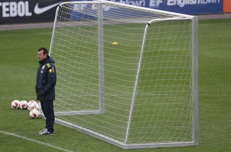 Dunga comanda treino da Seleção em Viena Dunga comanda treino da Seleção em Viena