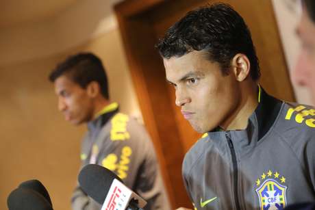 Reserva e sem faixa de capitão: Thiago Silva abriu o jogo e se disse chateado pela falta de apoio dentro da Seleção <p>Reserva e sem faixa de capitão: Thiago Silva abriu o jogo e se disse chateado pela falta de apoio dentro da Seleção</p>
