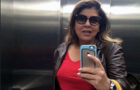 Rainha das selfies, Roberta exibe cabelo médio e com mechas Rainha das selfies, Roberta exibe cabelo médio e com mechas