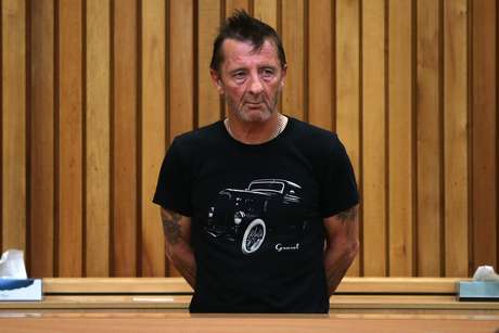 Phil Rudd está solto sob fiança na Nova Zelândia <p> Phil Rudd está solto sob fiança na Nova Zelândia</p>