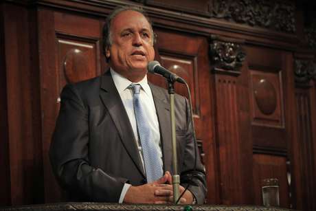 "Nunca tive problema nenhum com a Justiça", afirmou Luiz Fernando Pezão <p>"Nunca tive problema nenhum com a Justiça", afirmou Luiz Fernando Pezão</p>