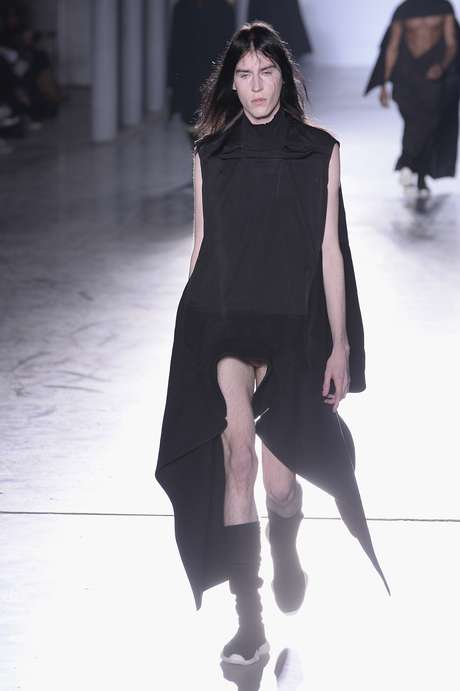 Desfile de Rick Owens na semana de moda masculina de Paris Desfile de Rick Owens na semana de moda masculina de Paris