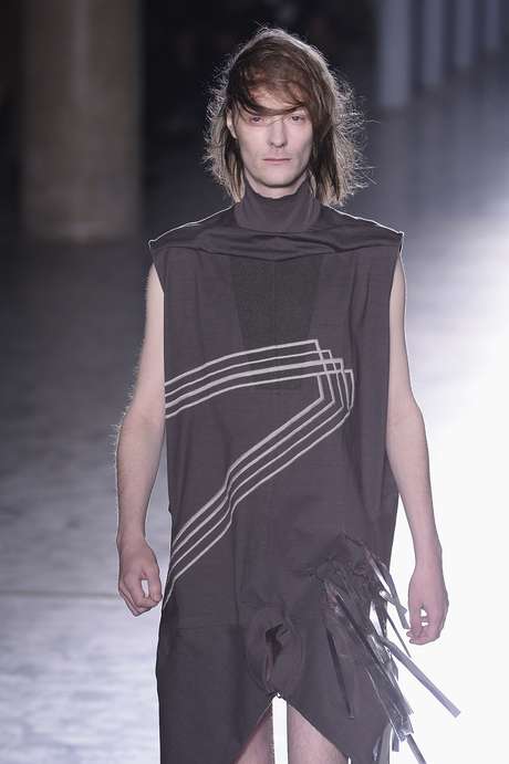 Desfile de Rick Owens na semana de moda masculina de Paris Desfile de Rick Owens na semana de moda masculina de Paris