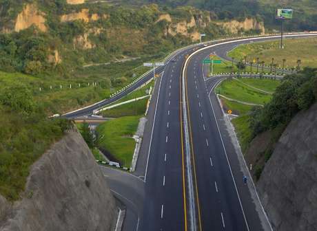 La empresa IDEAL de Carlos Slim opera carreteras como el Libramiento Arco Norte, Chamapa- La Venta, Tepic- Mazatlán, entre otras.