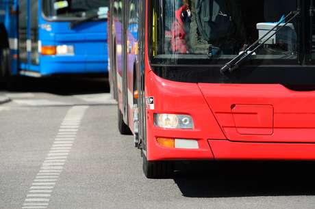 Em caso de acidente decorrente de erro do motorista, falha mecânica ou defeito do veículo, a responsabilidade é da empresa de ônibus Em caso de acidente decorrente de erro do motorista, falha mecânica ou defeito do veículo, a responsabilidade é da empresa de ônibus