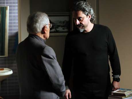 Zé Alfredo manda Silviano embora por achar que ele é seu inimigo Zé Alfredo manda Silviano embora por achar que ele é seu inimigo