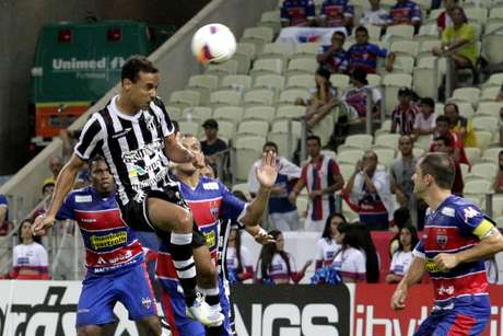 Clássico entre Ceará e Fortaleza pode decidir classificação do time alvinegro <p>Clássico entre Ceará e Fortaleza pode decidir classificação do time alvinegro</p>
