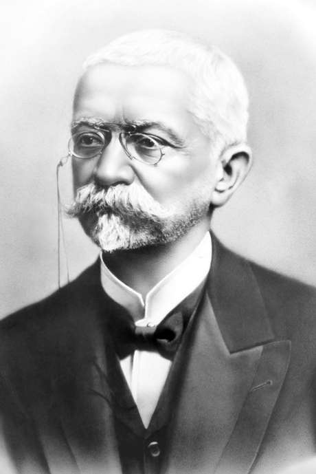 Em junho de 1909 Pena morreu e deixou o poder nas mãos do vice-presidente, Nilo Peçanha Em junho de 1909 Pena morreu e deixou o poder nas mãos do vice-presidente, Nilo Peçanha