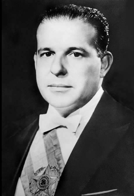 Em 31 de março de 1964, Jango foi deposto por meio de um golpe militar <p>Em 31 de março de 1964, Jango foi deposto por meio de um golpe militar</p>