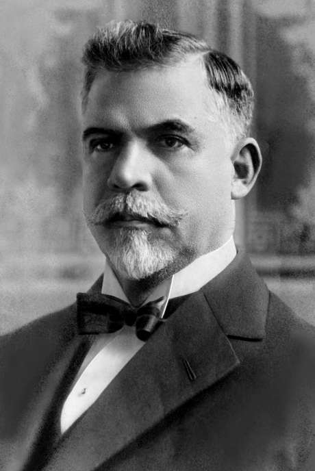 Aliança Liberal iniciou a Revolução de 1930, na qual Washington Luís foi deposto <p>Aliança Liberal iniciou a Revolução de 1930, na qual Washington Luís foi deposto</p>