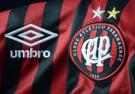 Contrato com a Umbro foi renovado até o final de 2017 <p>Contrato com a Umbro foi renovado até o final de 2017</p>