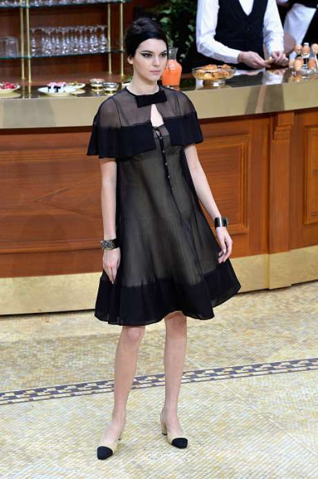 Kendall Jenner - Desfile da Chanel Kendall Jenner - Desfile da Chanel