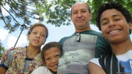Adoção por casais homossexuais no país ainda depende de avaliação individual de juízes <p>Adoção por casais homossexuais no país ainda depende de avaliação individual de juízes</p>