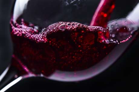 No caso do vinho, se o problema for verificado apenas após abri-lo, o prazo para reclamação tem início na data em que o consumidor detectar o problema No caso do vinho, se o problema for verificado apenas após abri-lo, o prazo para reclamação tem início na data em que o consumidor detectar o problema