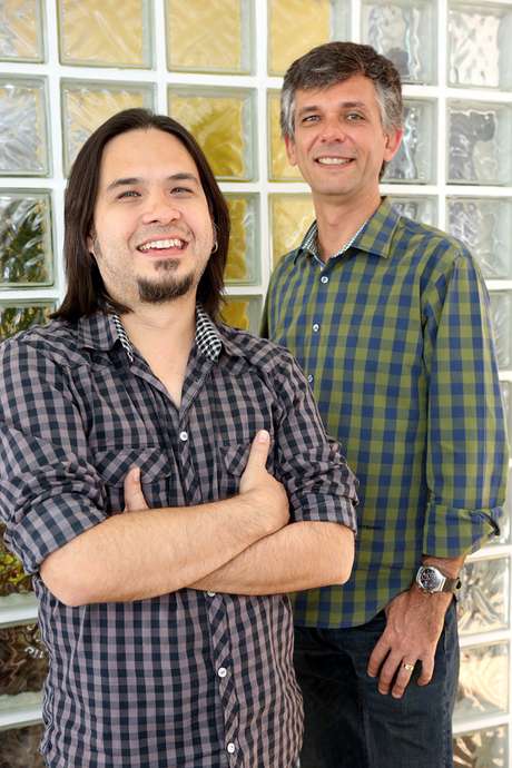 “Nossa amizade foi essencial para entrarmos de cabeça no negócio”, afirma Roberto Icizuca, sócio do colega de faculdade Guilherme Coelho na startup 01Digital “Nossa amizade foi essencial para entrarmos de cabeça no negócio”, afirma Roberto Icizuca, sócio do colega de faculdade Guilherme Coelho na startup 01Digital