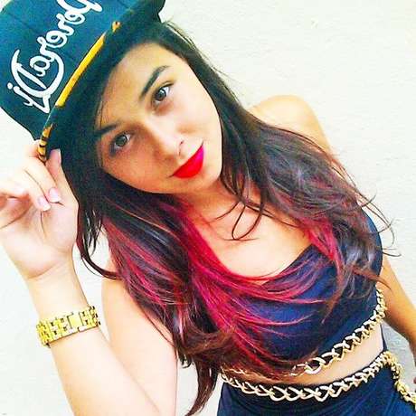 MC Pikena já foi criticada por cantar músicas de funk de duplo sentido MC Pikena já foi criticada por cantar músicas de funk de duplo sentido