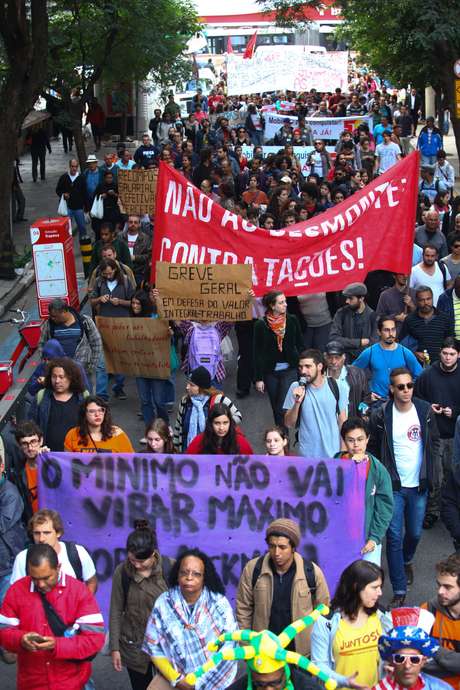Sindicatos pedem 11,6% de reajuste salarial Sindicatos pedem 11,6% de reajuste salarial