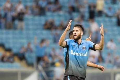 Marcelo Oliveira descarta favoritismo do Grêmio na Libertadores