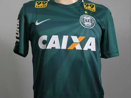 Resultado de imagem para camisa coritiba