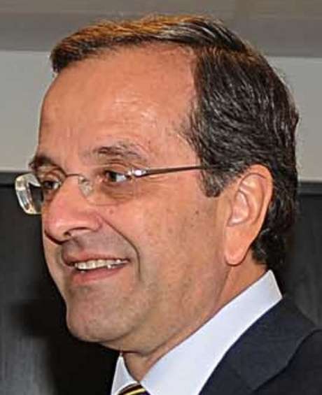 Samaras renunciou na liderança da oposição na Grécia Samaras renunciou na liderança da oposição na Grécia