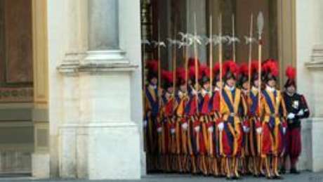 Cidadãos e funcionários do Vaticano estão sujeitos à Justiça do microestado Cidadãos e funcionários do Vaticano estão sujeitos à Justiça do microestado