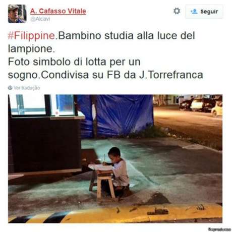 "Foto símbolo da luta por um sonho", disse um italiano no Twitter "Foto símbolo da luta por um sonho", disse um italiano no Twitter