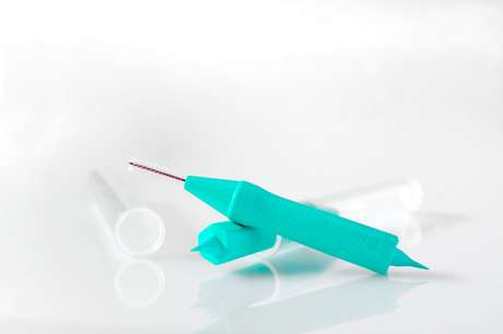 A interdental é eficaz na remoção da placa bacteriana para quem possui aparelhos ortodônticos A interdental é eficaz na remoção da placa bacteriana para quem possui aparelhos ortodônticos