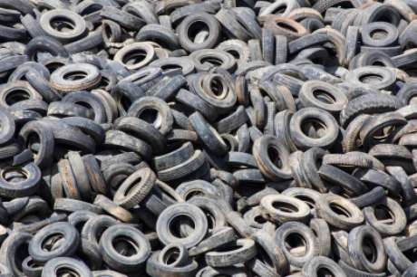 A responsabilidade pela manutenção do meio ambiente é de toda a humanidade e não somente de uma parte desta A responsabilidade pela manutenção do meio ambiente é de toda a humanidade e não somente de uma parte desta