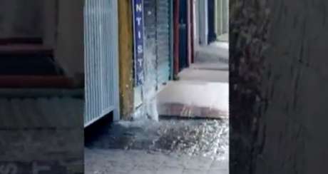 Leitor registrou imagens de um dos vazamentos Leitor registrou imagens de um dos vazamentos