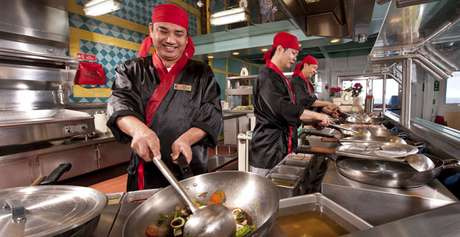 Pratos típicos são destaque em restaurantes asiáticos Pratos típicos são destaque em restaurantes asiáticos