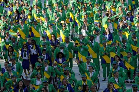 Brasil lidera com folga o quadro de medalhas, com 94, sendo 39 ouros, 26 pratas e 29 bronzes; o Canadá está em segundo, com 20 ouros Brasil lidera com folga o quadro de medalhas, com 94, sendo 39 ouros, 26 pratas e 29 bronzes; o Canadá está em segundo, com 20 ouros